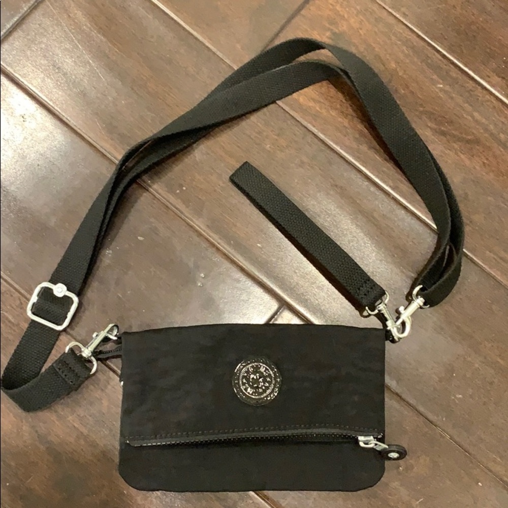 Kipling “Lynne” Black multi wear purse